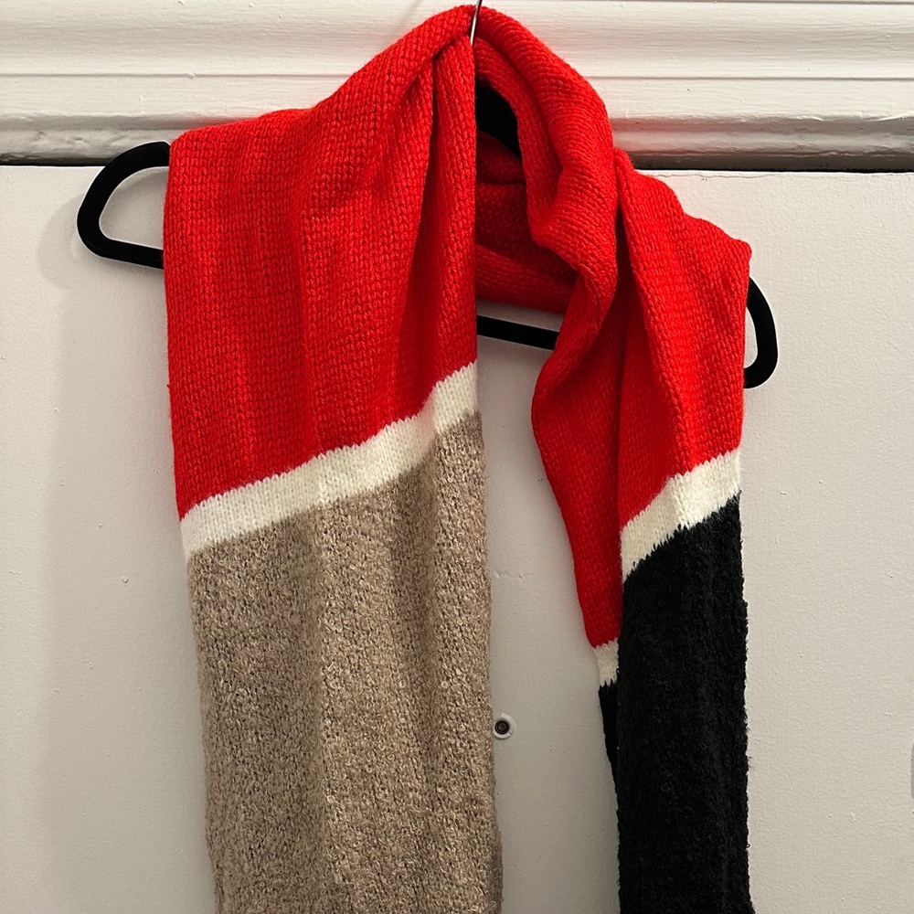 Calvin Klein Block Colored Scarf